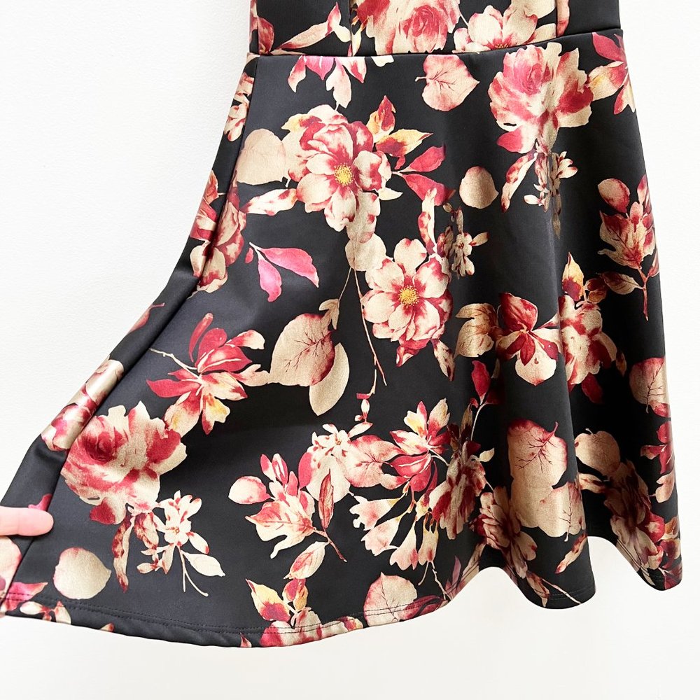 NWT Francesca's Lace and Satin Floral Fit and Flare Tea Length Halter Dress - Picture 6 of 16
